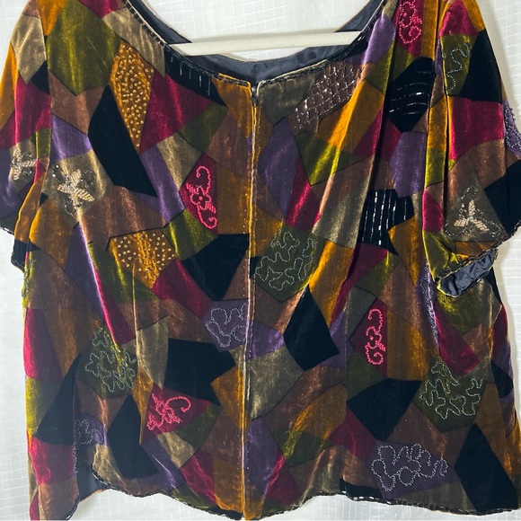 VIE by Victoria Royal Beaded Top size 20. (JK3) - Picture 3 of 8